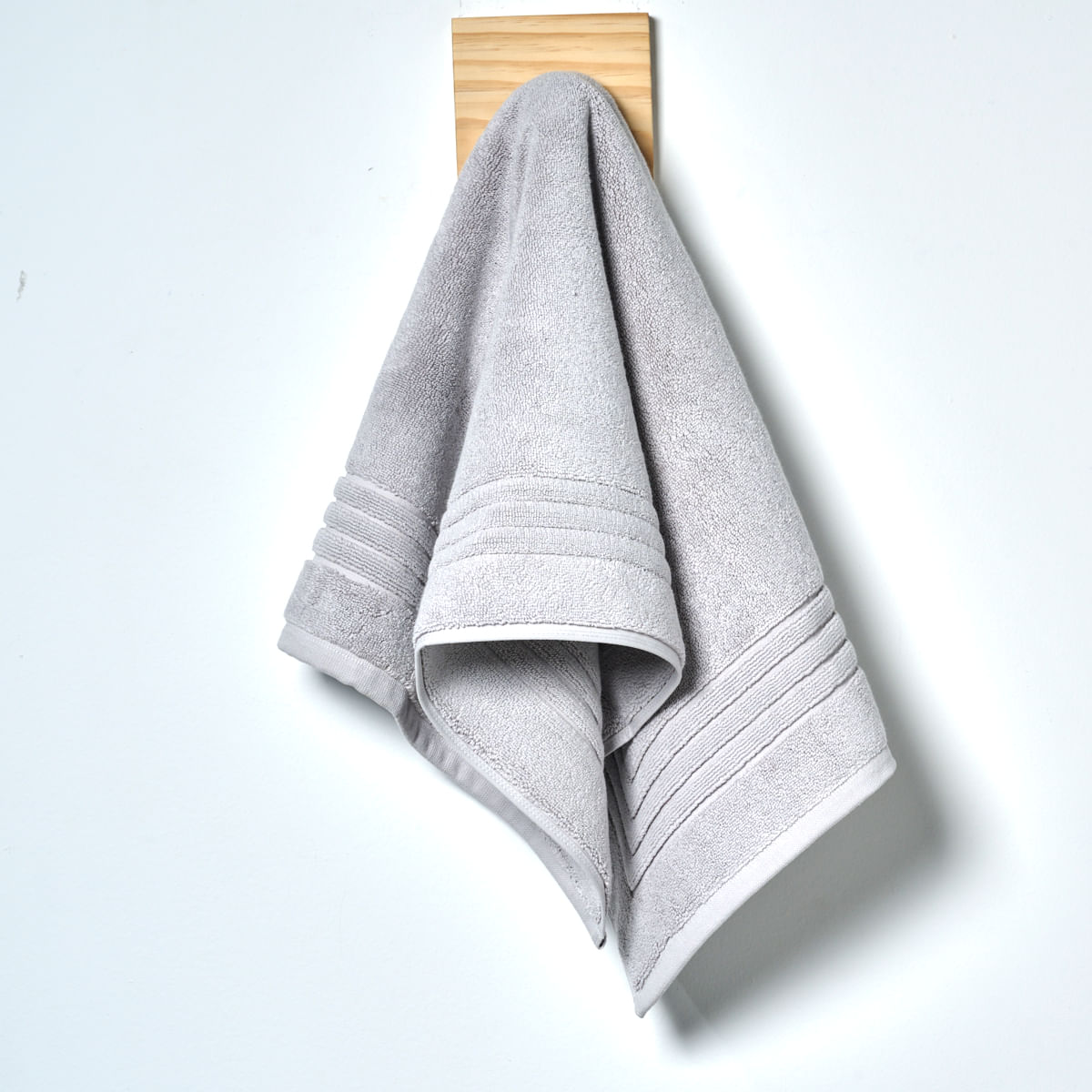 08 02 0022 Piso Lisboa Portuguesa Giza Cinza 001